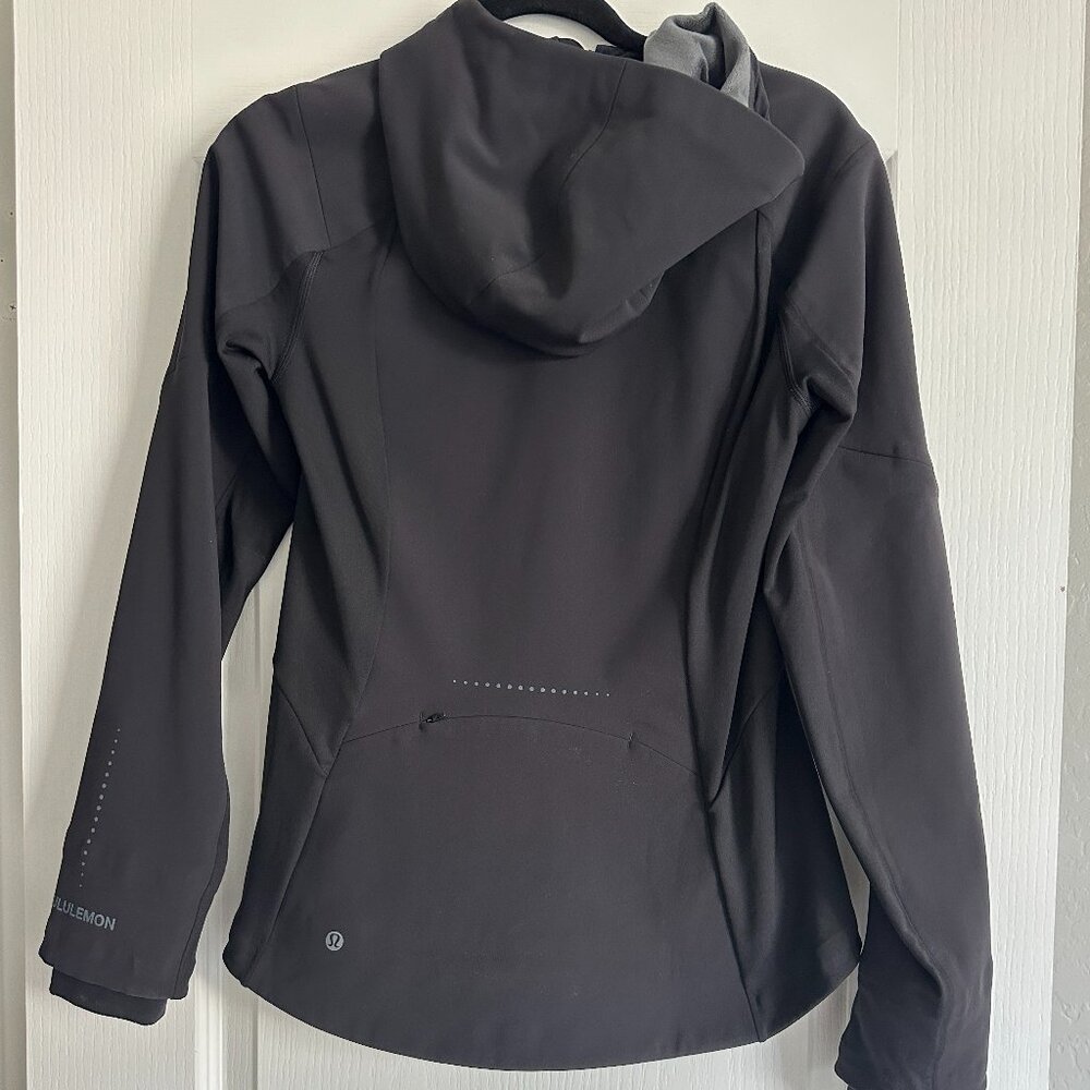 Lululemon Cross Chill Performance Jacket